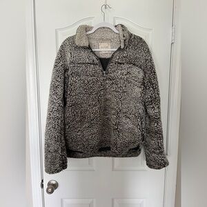 Super warm 1/4 - Zip Alter'd State Pullover!